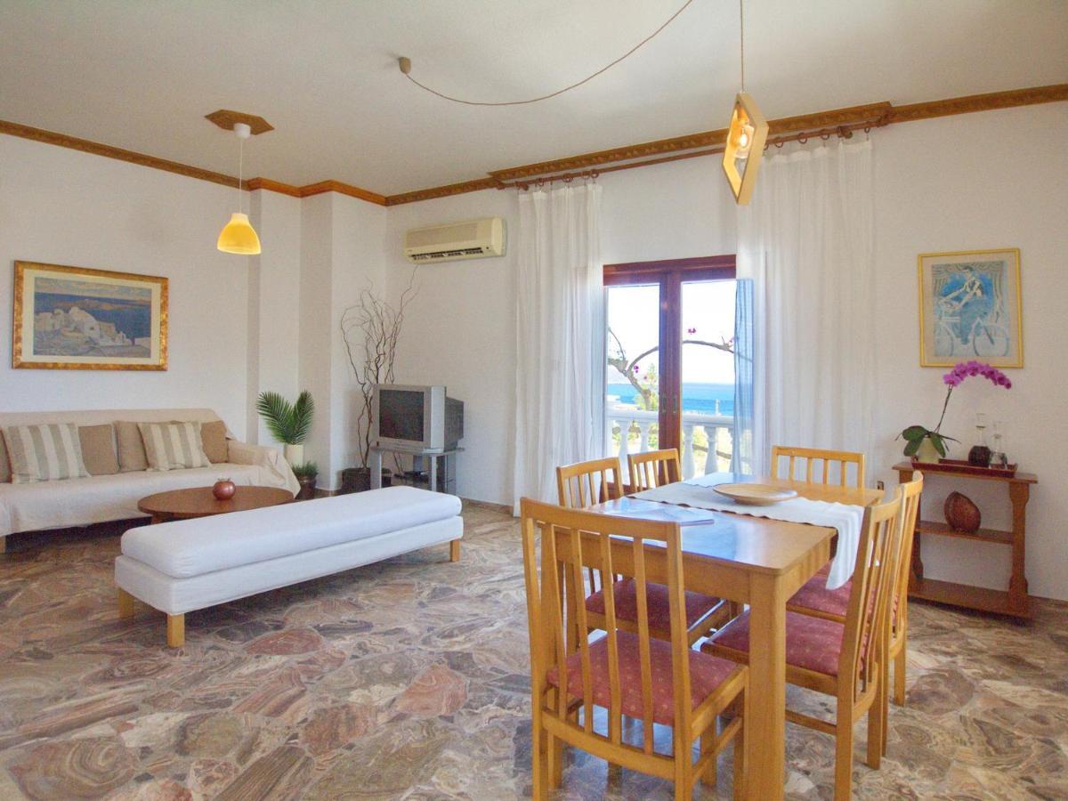 Rouladina Apartments Stalos Bagian luar foto