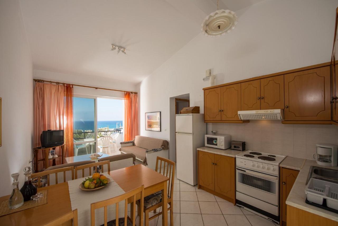 Rouladina Apartments Stalos Bagian luar foto