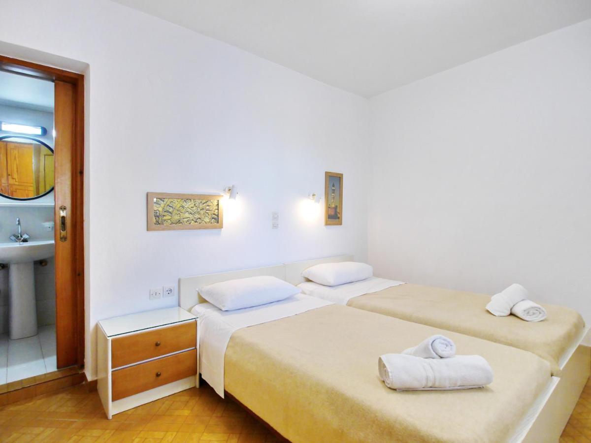 Rouladina Apartments Stalos Bagian luar foto