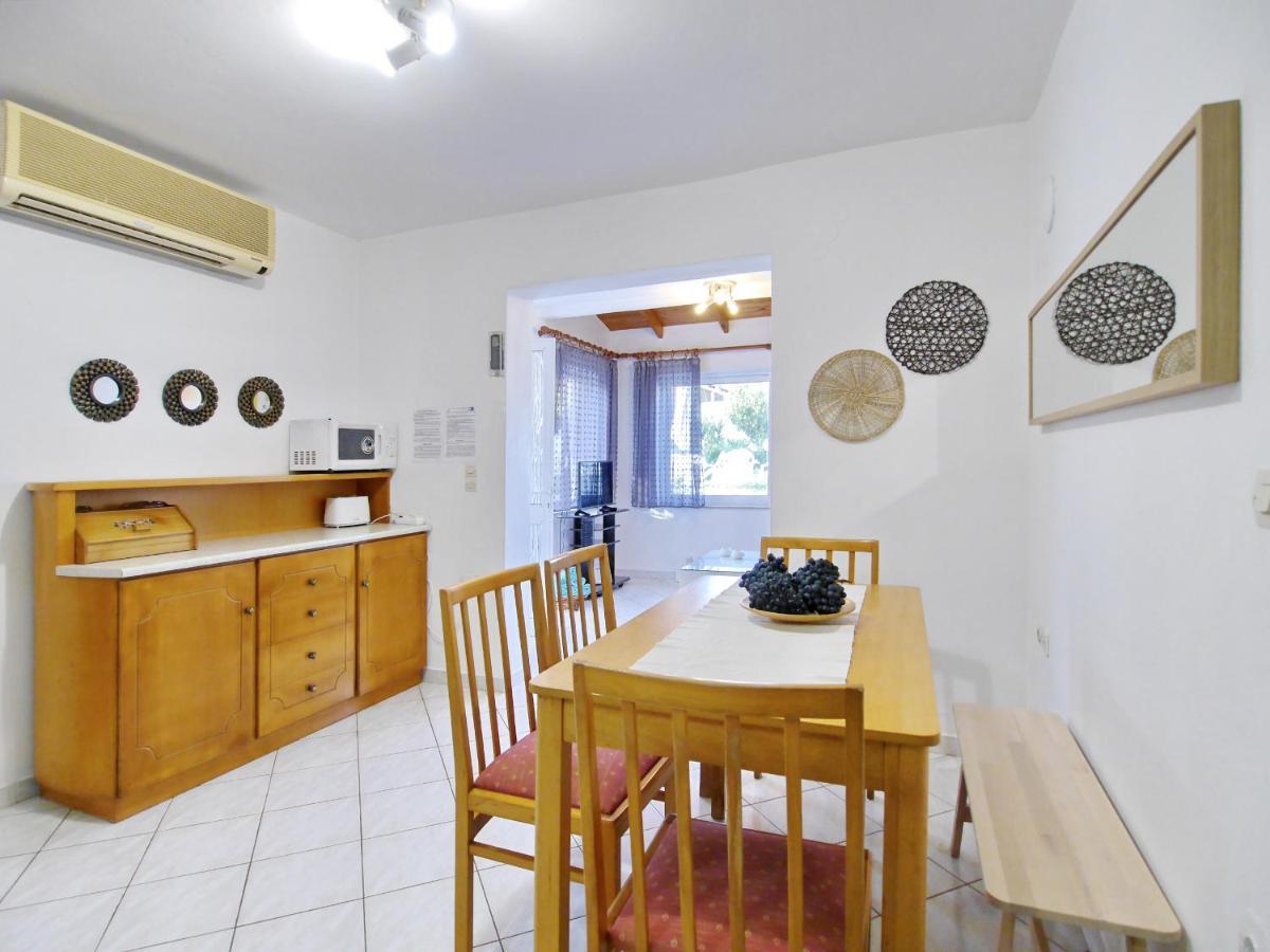 Rouladina Apartments Stalos Bagian luar foto