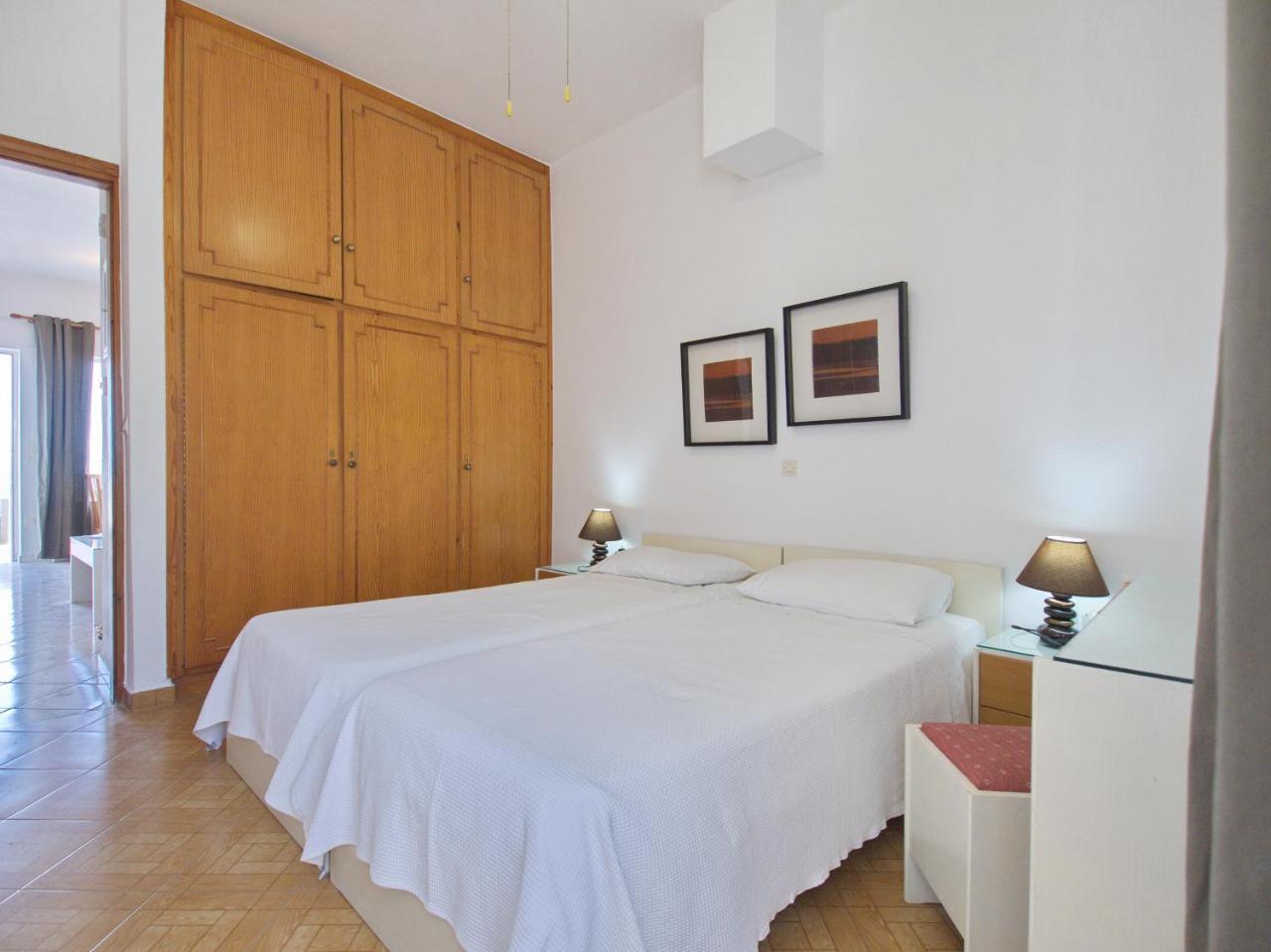 Rouladina Apartments Stalos Bagian luar foto